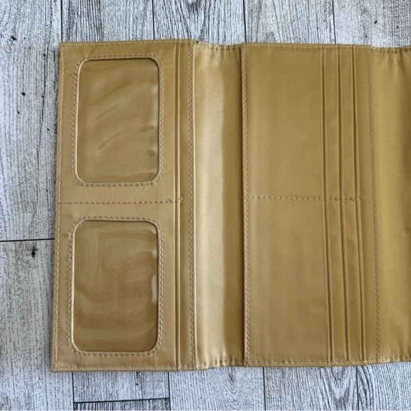 Travel by Sharif Wallet - Picture 8 of 9